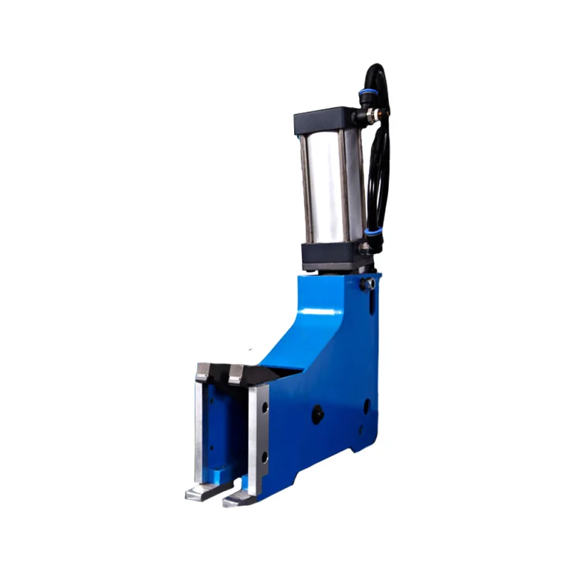 Two-finger gripper assembly for CNC panel saws KS-832/838